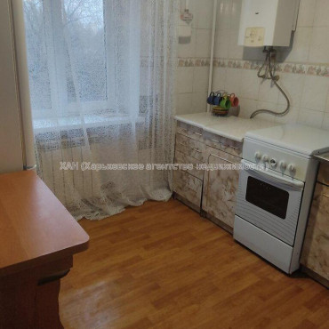 Продам квартиру, Аэрокосмический пр. , 1 кім., 32.30 м², косметический ремонт 