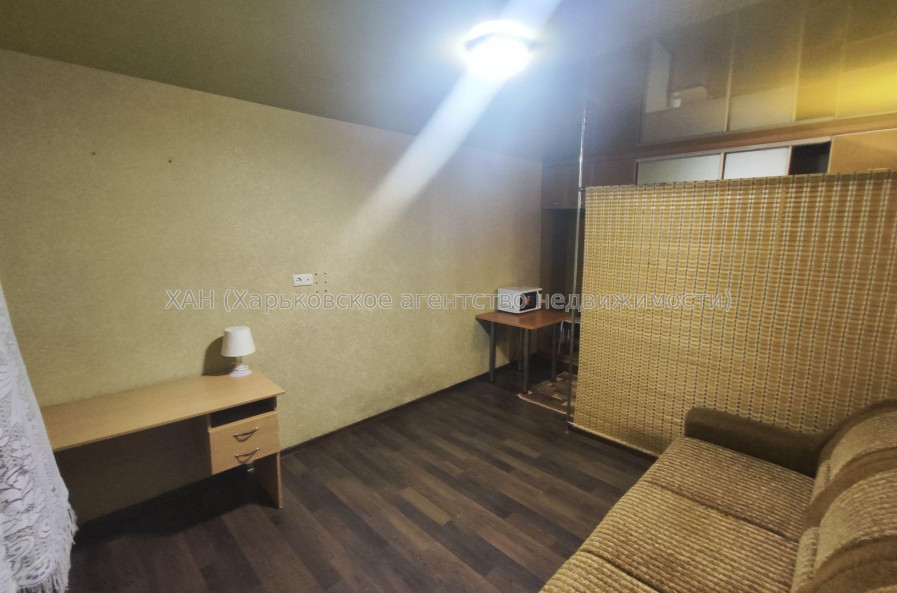 Продам квартиру, Клочковская ул. , 1  ком., 17 м², косметический ремонт 