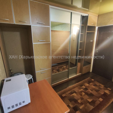 Продам квартиру, Клочковская ул. , 1  ком., 17 м², косметический ремонт 