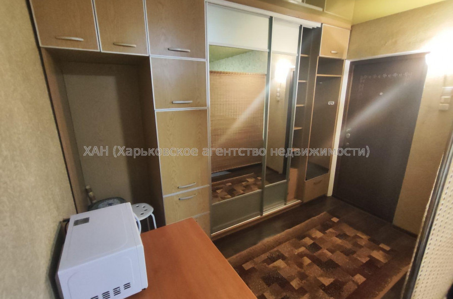 Продам квартиру, Клочковская ул. , 1  ком., 17 м², косметический ремонт 