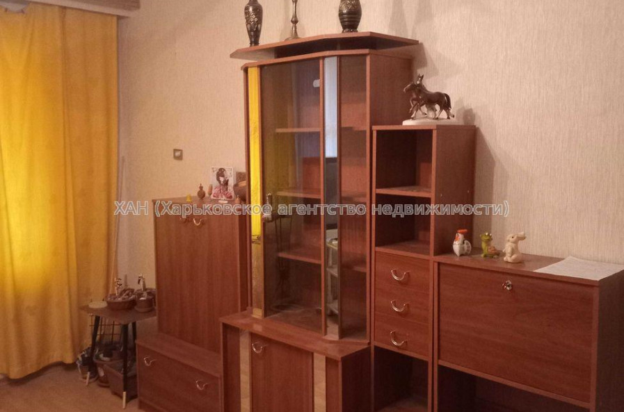 Продам квартиру, Гвардейцев Широнинцев ул. , 2 кім., 46 м², косметический ремонт 
