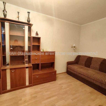 Продам квартиру, Гвардейцев Широнинцев ул. , 2 кім., 46 м², косметический ремонт 