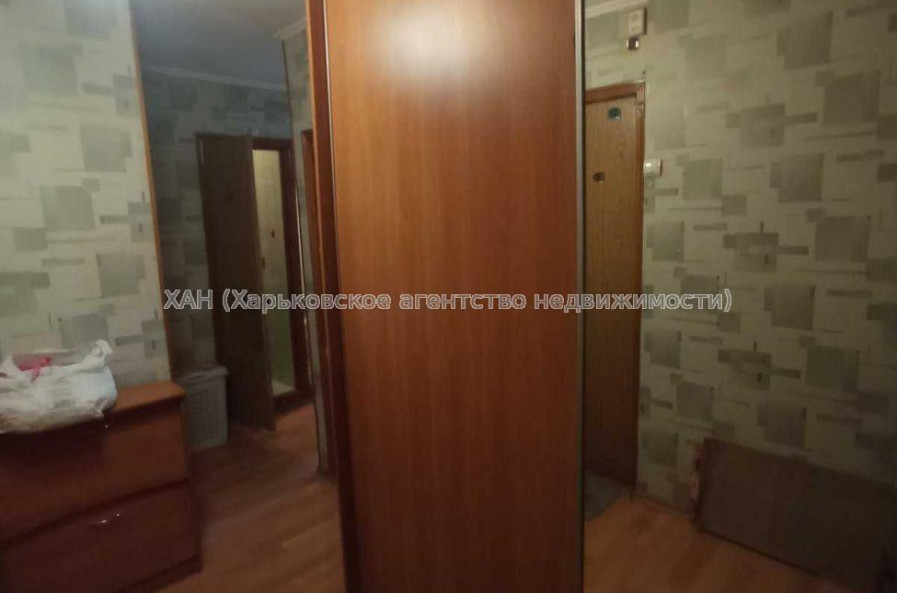 Продам квартиру, Гвардейцев Широнинцев ул. , 2 кім., 46 м², косметический ремонт 
