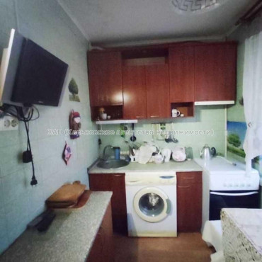 Продам квартиру, Гвардейцев Широнинцев ул. , 2 кім., 46 м², косметический ремонт 