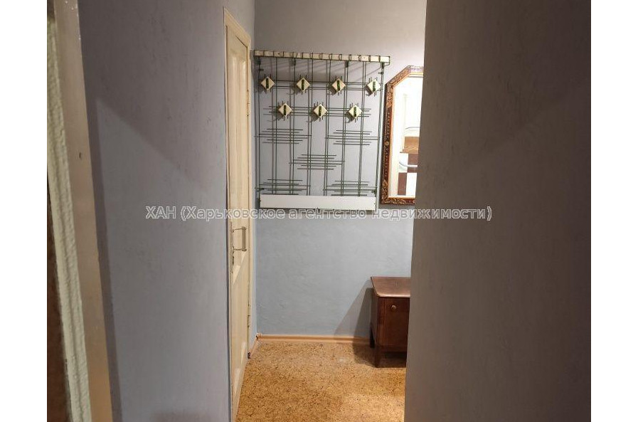 Продам квартиру, Сумгаитская ул. , 1  ком., 30 м², косметический ремонт 