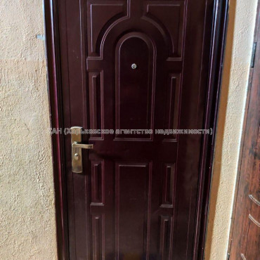 Продам квартиру, Сумгаитская ул. , 1  ком., 30 м², косметический ремонт 