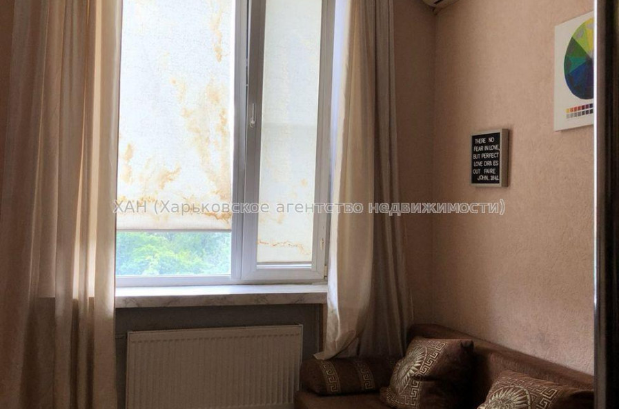 Продам квартиру, Большая Панасовская ул. , 1 кім., 18 м², косметический ремонт 