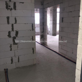 Продам квартиру, Молочная ул. , 3  ком., 92.30 м², без внутренних работ