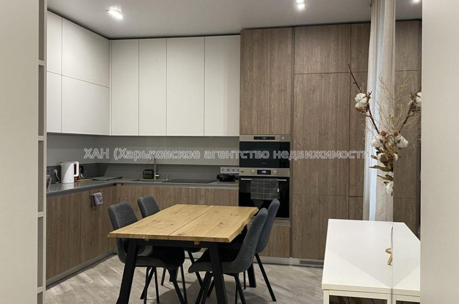 Продам квартиру, Конторская ул. , 2 кім., 40 м², авторский дизайн 