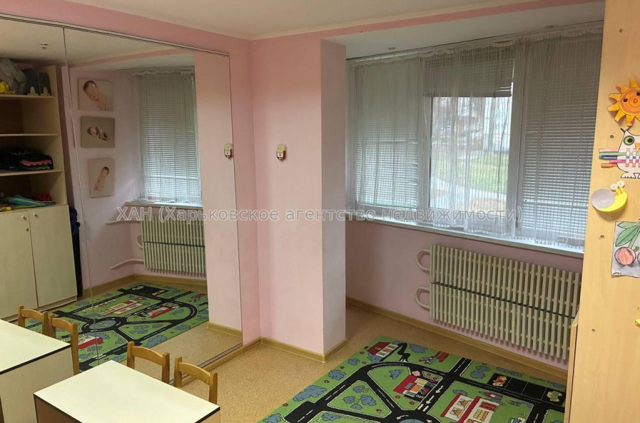 Здам нежитлову нерухомість, офис в многоквартирном доме , 8 кім., 69.70 м², капитальный ремонт 