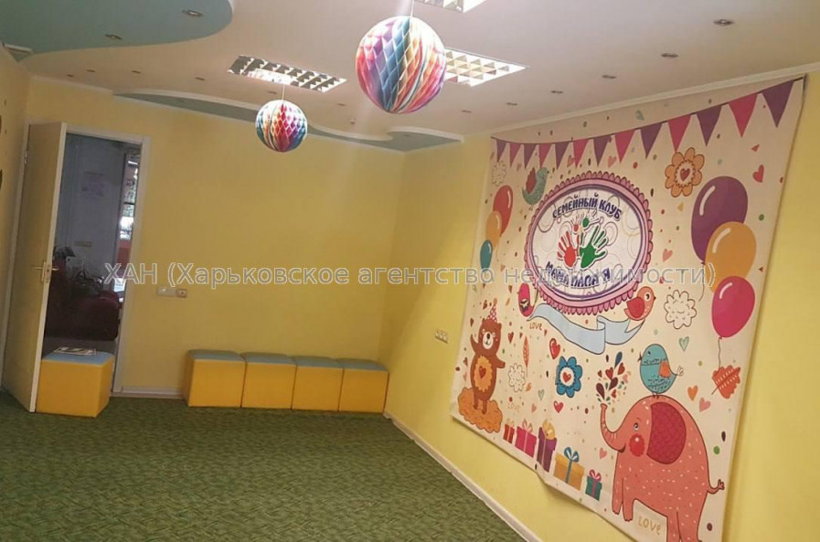 Здам нежитлову нерухомість, офис в многоквартирном доме , 8 кім., 69.70 м², капитальный ремонт 