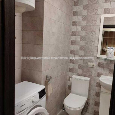 Продам квартиру, Мира ул. , 1 кім., 40 м², евроремонт 