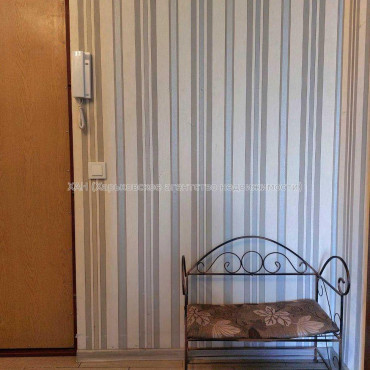 Продам квартиру, Академика Павлова ул. , 1 кім., 33 м², капитальный ремонт 