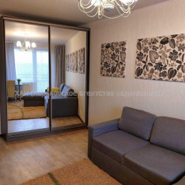 Продам квартиру, Академика Павлова ул. , 1  ком., 33 м², капитальный ремонт