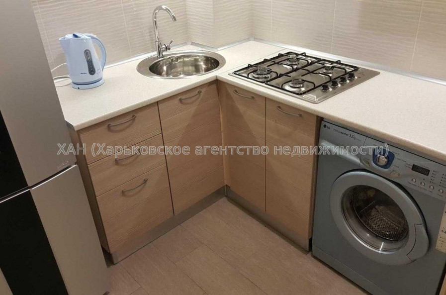 Продам квартиру, Академика Павлова ул. , 1 кім., 33 м², капитальный ремонт 