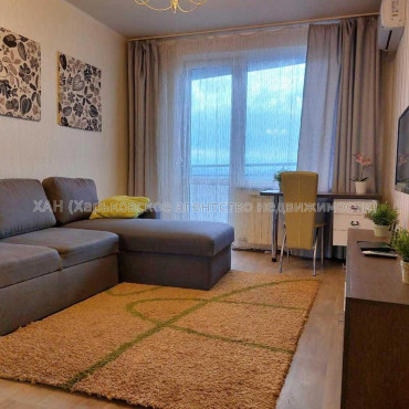 Продам квартиру, Академика Павлова ул. , 1 кім., 33 м², капитальный ремонт 