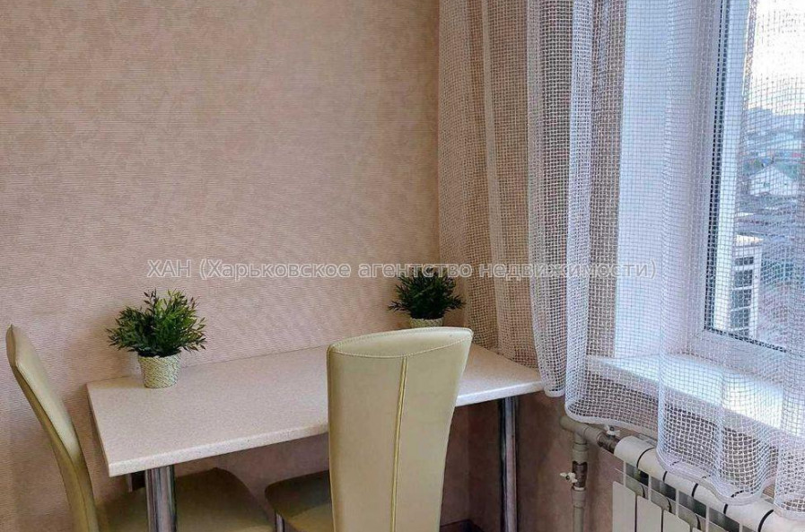 Продам квартиру, Академика Павлова ул. , 1 кім., 33 м², капитальный ремонт 