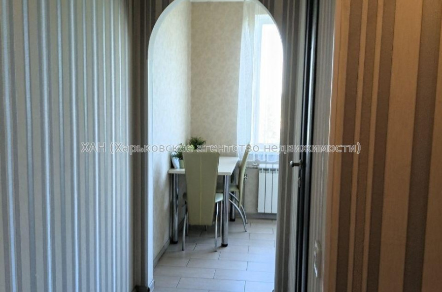 Продам квартиру, Академика Павлова ул. , 1 кім., 33 м², капитальный ремонт 
