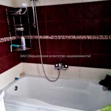 Продам квартиру, Победы просп. , 78 , 3 кім., 67.70 м², капитальный ремонт 