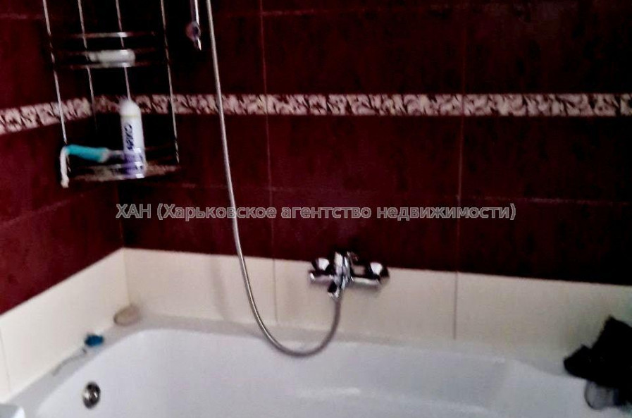 Продам квартиру, Победы просп. , 78 , 3 кім., 67.70 м², капитальный ремонт 