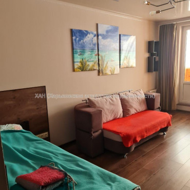 Продам квартиру, Победы просп. , 78 , 3 кім., 67.70 м², капитальный ремонт 