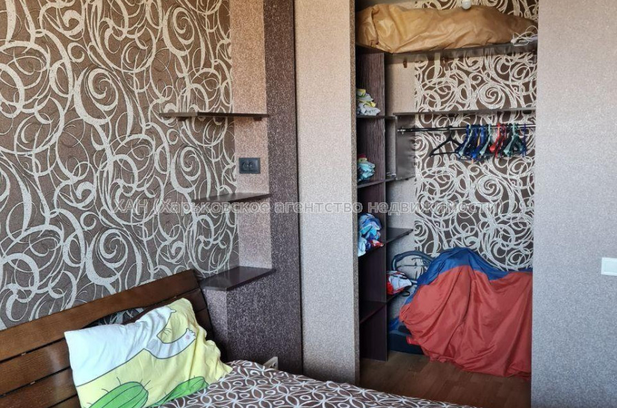 Продам квартиру, Победы просп. , 78 , 3 кім., 67.70 м², капитальный ремонт 