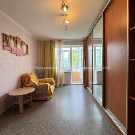 Здам квартиру, Защитников Неба ул. , 1 кім., 38.70 м², косметический ремонт