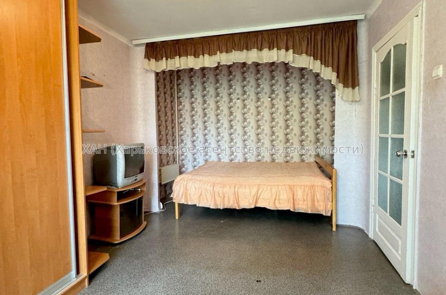 Здам квартиру, Защитников Неба ул. , 1 кім., 38.70 м², косметический ремонт 