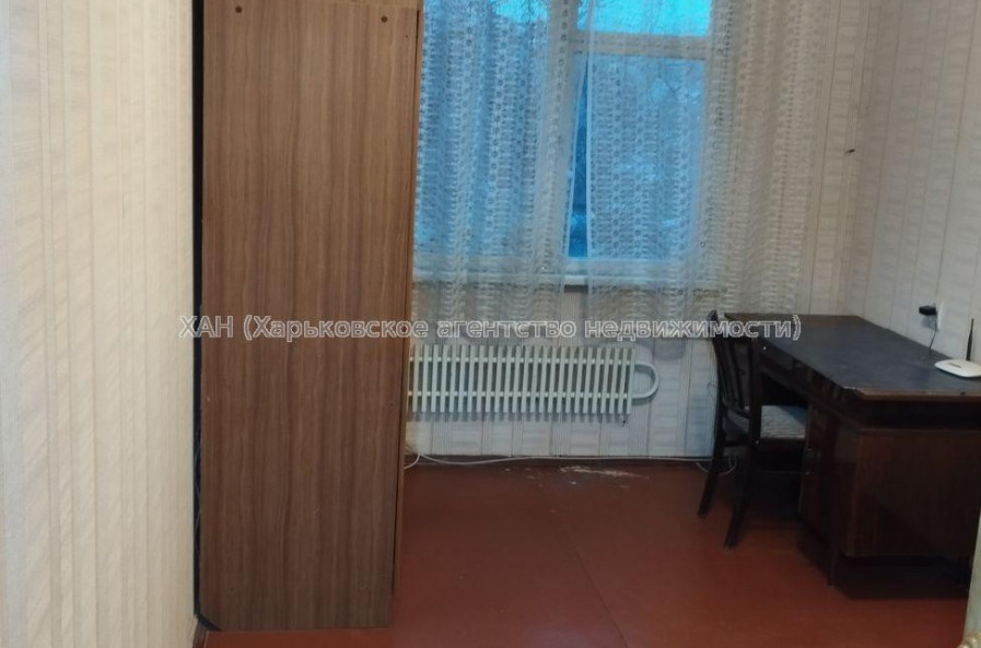 Продам квартиру, Монюшко ул. , 4  ком., 69.30 м², советский ремонт 
