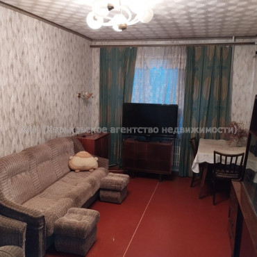 Продам квартиру, Монюшко ул. , 4  ком., 69.30 м², советский ремонт 