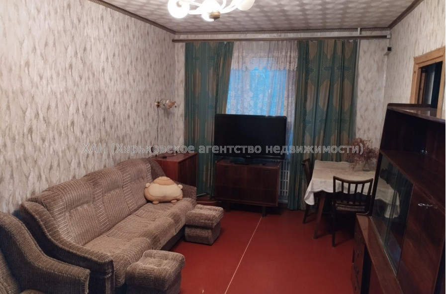Продам квартиру, Монюшко ул. , 4  ком., 69.30 м², советский ремонт 