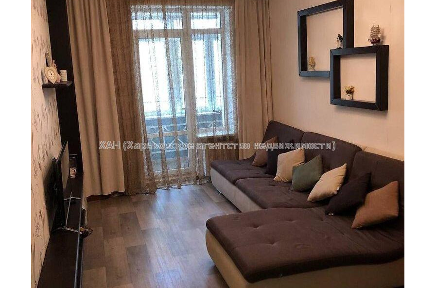 Продам квартиру, Библика ул. , 3 кім., 77 м², капитальный ремонт 