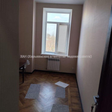 Продам квартиру, Гарета Джонса ул. , 4  ком., 92.80 м², косметический ремонт 