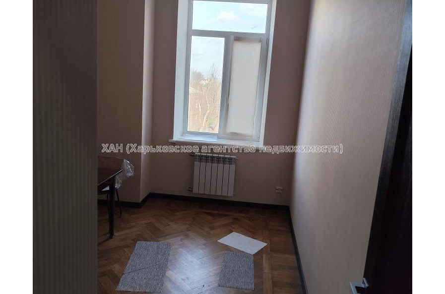 Продам квартиру, Гарета Джонса ул. , 4  ком., 92.80 м², косметический ремонт 