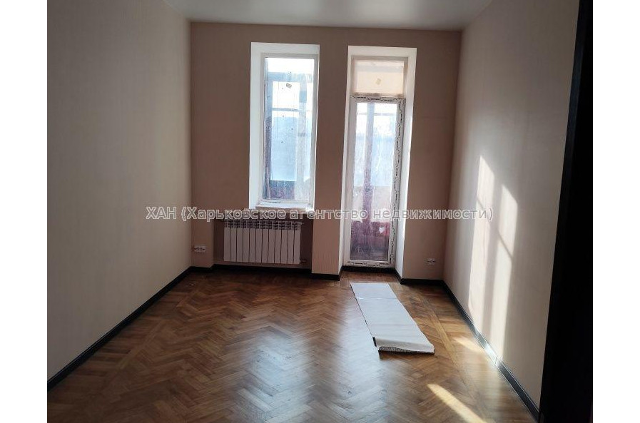 Продам квартиру, Гарета Джонса ул. , 4  ком., 92.80 м², косметический ремонт 