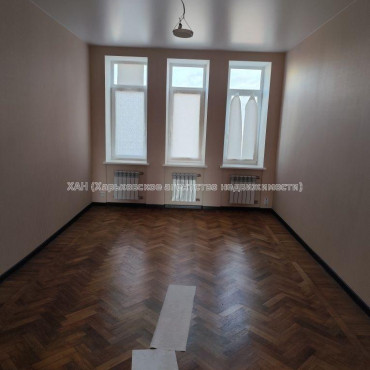 Продам квартиру, Гарета Джонса ул. , 4  ком., 92.80 м², косметический ремонт 