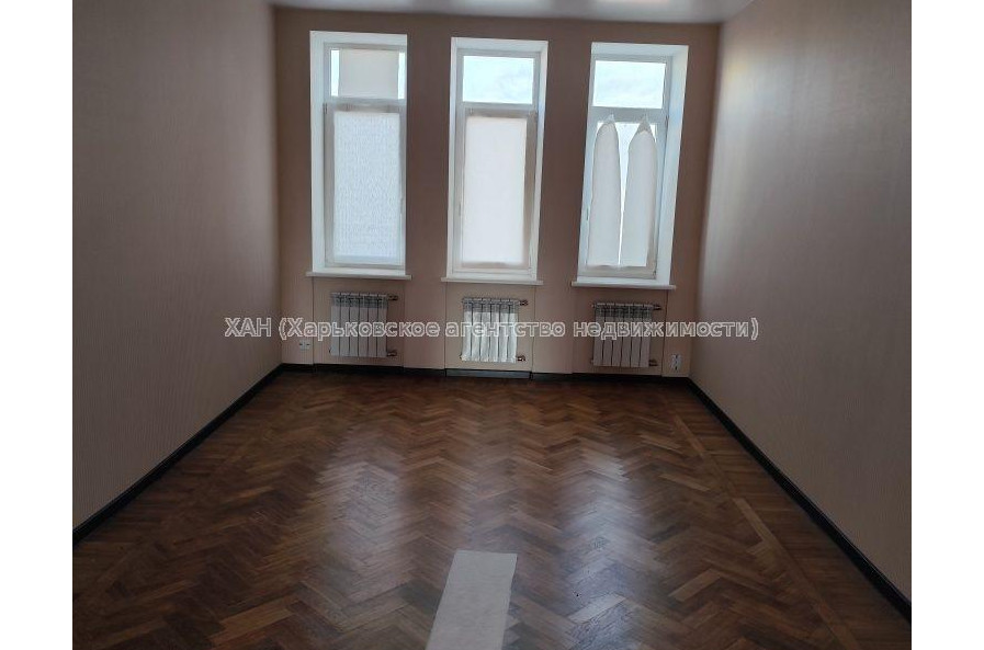Продам квартиру, Гарета Джонса ул. , 4  ком., 92.80 м², косметический ремонт 