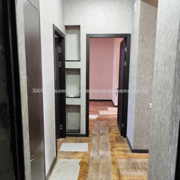 Продам квартиру, Гарета Джонса ул. , 4  ком., 92.80 м², косметический ремонт 