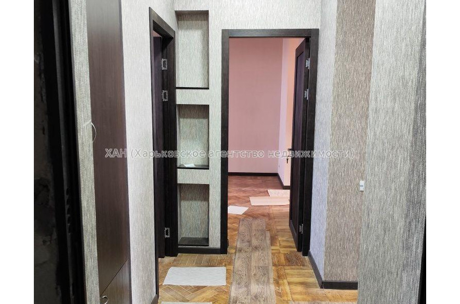 Продам квартиру, Гарета Джонса ул. , 4  ком., 92.80 м², косметический ремонт 