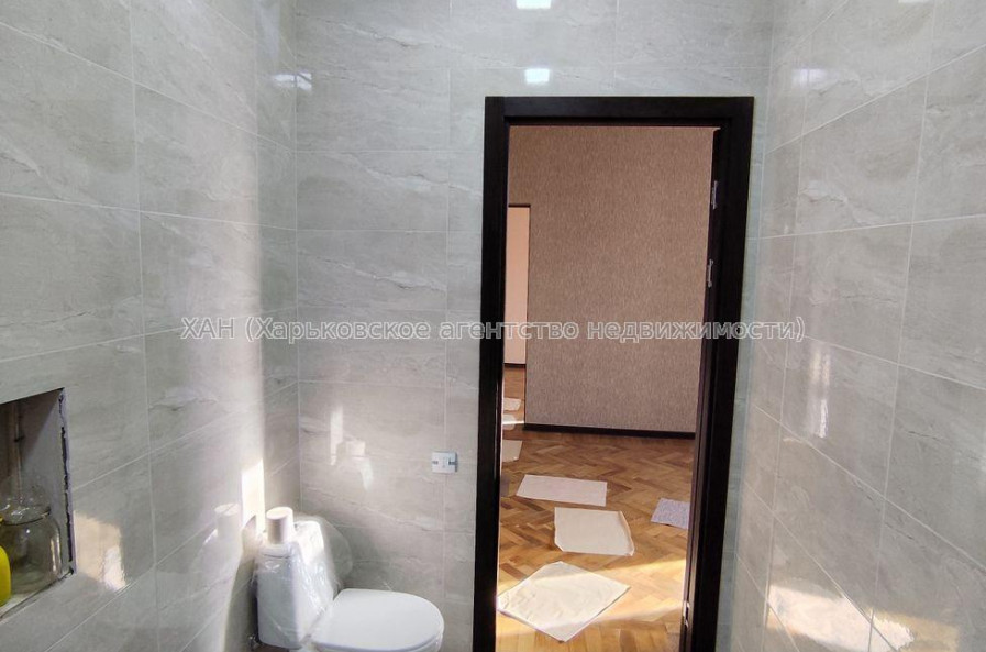 Продам квартиру, Гарета Джонса ул. , 4  ком., 92.80 м², косметический ремонт 