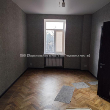Продам квартиру, Гарета Джонса ул. , 4  ком., 92.80 м², косметический ремонт 