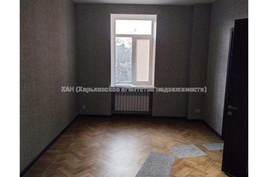 Продам квартиру, Гарета Джонса ул. , 4  ком., 92.80 м², косметический ремонт 