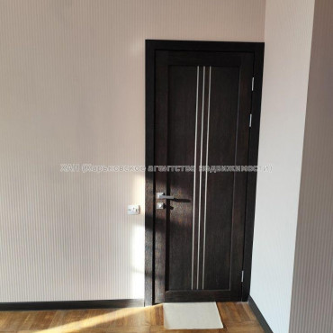 Продам квартиру, Гарета Джонса ул. , 4  ком., 92.80 м², косметический ремонт 