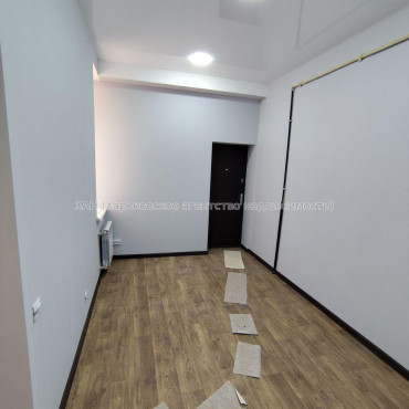 Продам квартиру, Гарета Джонса ул. , 4  ком., 92.80 м², косметический ремонт 