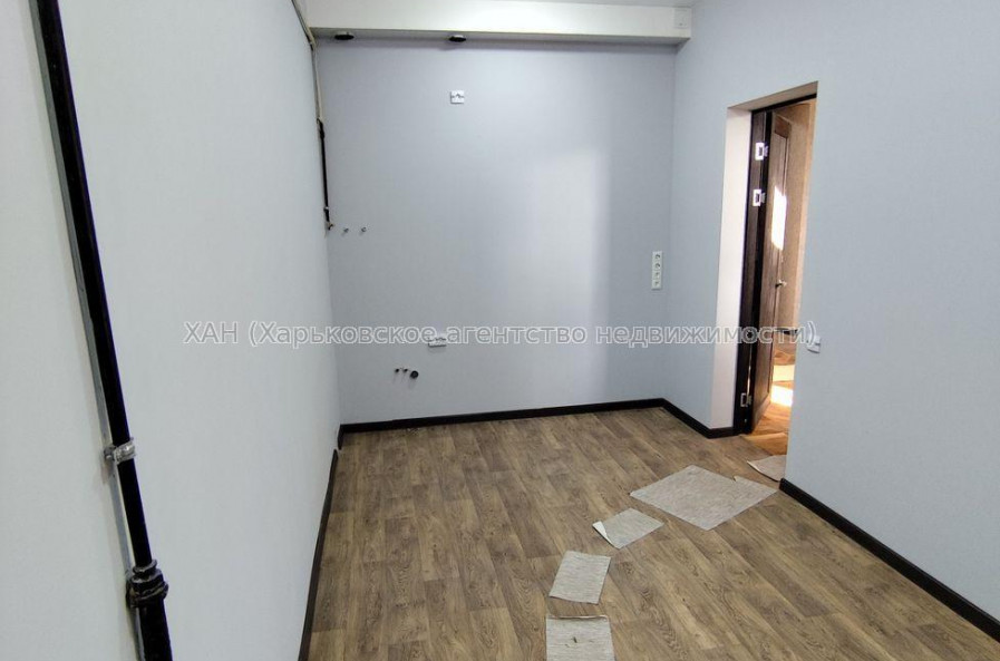 Продам квартиру, Гарета Джонса ул. , 4  ком., 92.80 м², косметический ремонт 