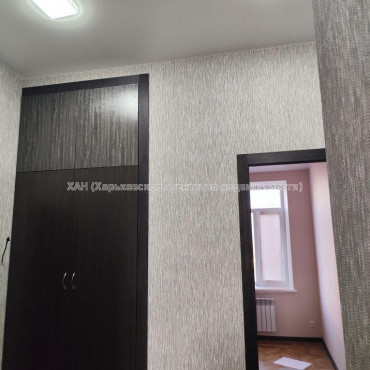 Продам квартиру, Гарета Джонса ул. , 4  ком., 92.80 м², косметический ремонт 