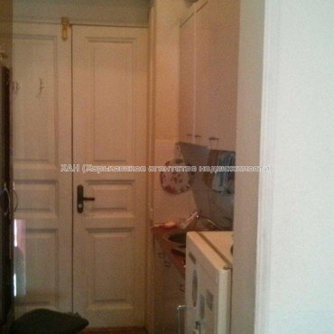 Продам квартиру, Алчевских ул. , 1 кім., 27 м², косметический ремонт 