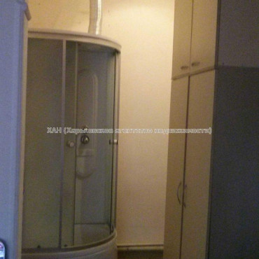 Продам квартиру, Алчевских ул. , 1 кім., 27 м², косметический ремонт 