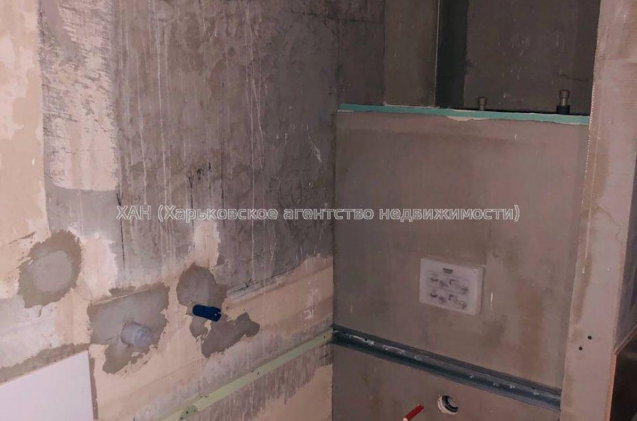 Продам квартиру, Науки просп. , 2  ком., 72.80 м², без отделочных работ 