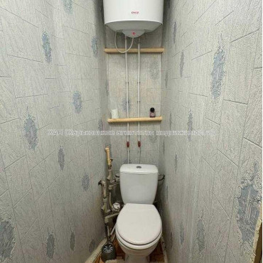 Продам квартиру, 2  ком., 52.50 м², советский ремонт 